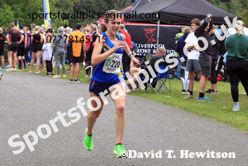 Senior womens Northern 4 Stage Relay, 2023 Northern 6 and 4 Stage Relays and Youngsters, Birkenhead Park, Wirral.  Photo: David T. Hewitson/Sports for All Pics